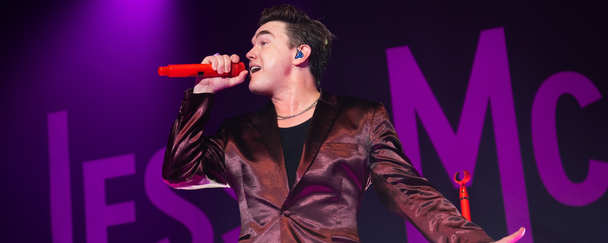 Jesse McCartney Puts on a Jaw-Dropping, High-Energy Show at the Ryman, and Celebrates 20 Years of ‘Beautiful Soul’ (Review)