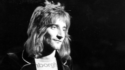 On This Day in 1971: Rod Stewart Scored His First Hot 100 Chart-Topper with His Classic Song “Maggie May”