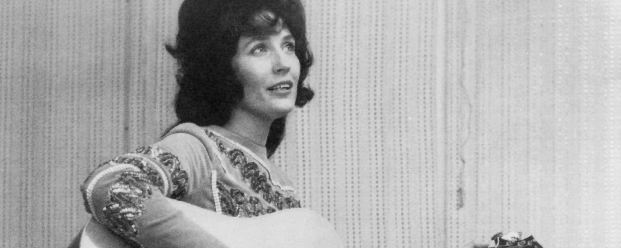 On This Day in 1968, Loretta Lynn Released the No. 1 Album That Solidified Her Tough-As-Nails Image
