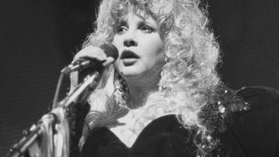 Stevie Nicks singing