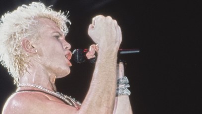 On This Day in 1987: Billy Idol Topped the ‘Billboard’ Hot 100 with His Cover of Tommy James & the Shondells’ “Mony, Mony”