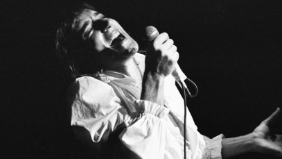 On This Day in 1976: Rod Stewart’s “Tonight’s the Night (Gonna Be Alright)” Started an Eight-Week Run at No. 1 on the Hot 100