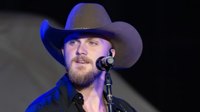 Jackson Dean Thanks Lainey Wilson for Welcoming Him on Her Tour With Special Handmade Gift