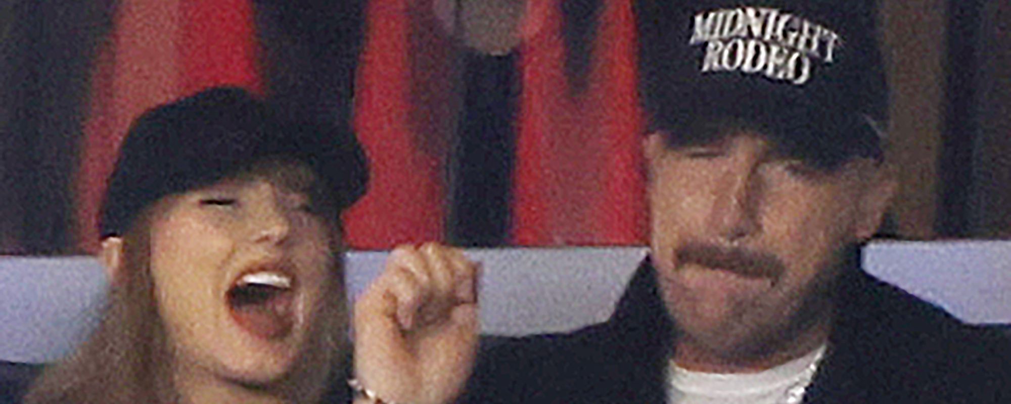 Travis Kelce Didn't Let a Football Game Stop Him From Supporting Taylor Swift