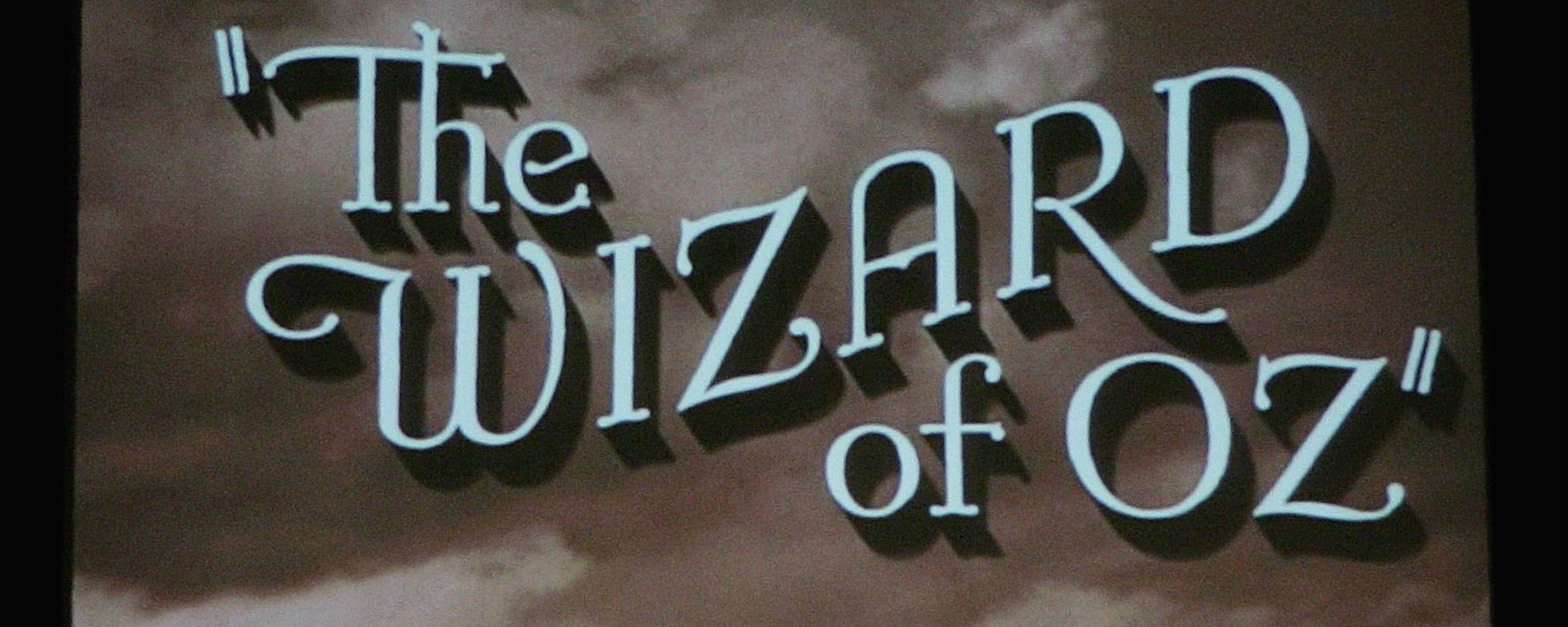 November 1995: Jewel, Jackson Browne, and Roger Daltrey Star in a Wizard of Oz Concert for Charity