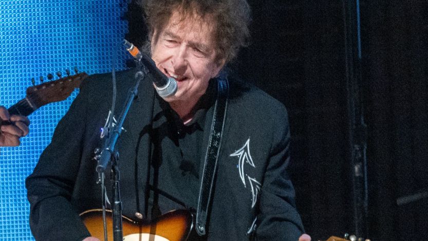 Bob Dylan performing