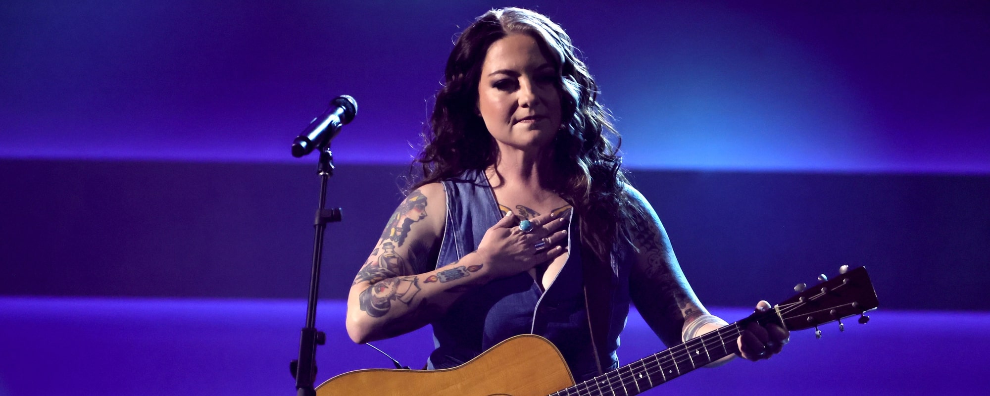 Ashley McBryde during her tribute to Kris Kristofferson