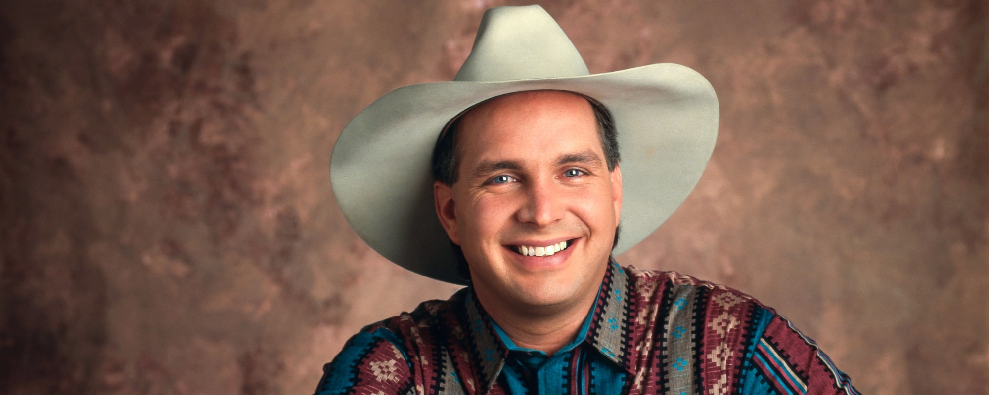 Try Not to Sing These 3 Unforgettable Country Hooks of the 1990s—Spoiler, You’ll Fail