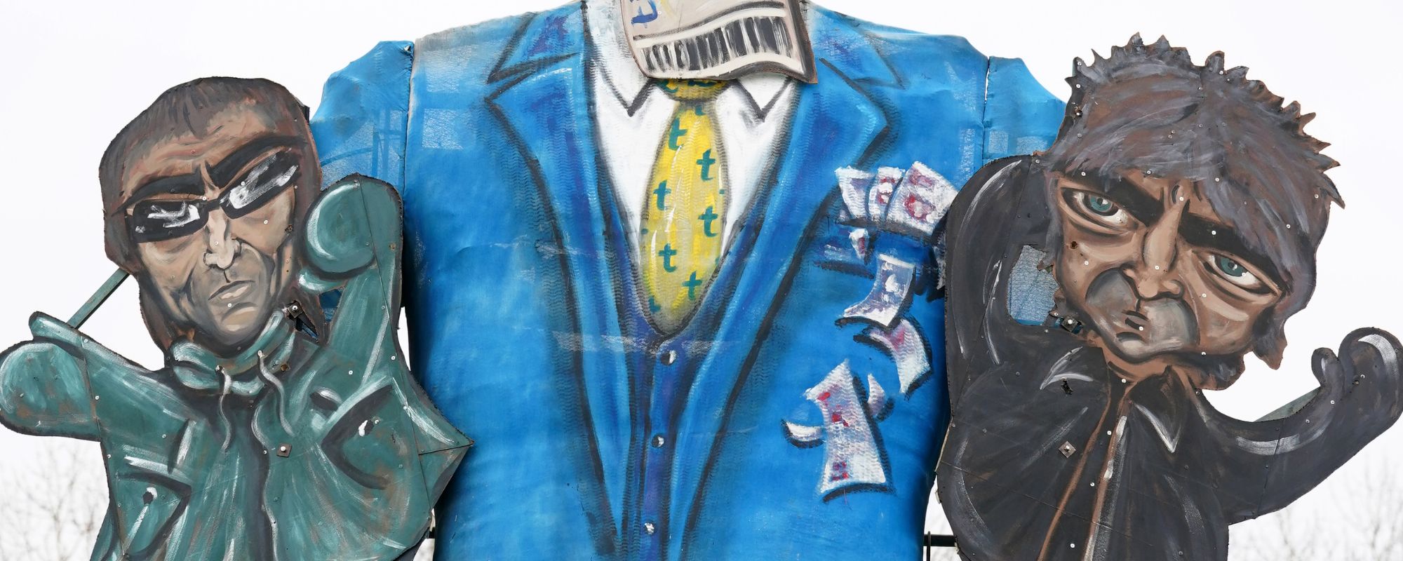 Liam and Noel Gallagher effigies before they were burned