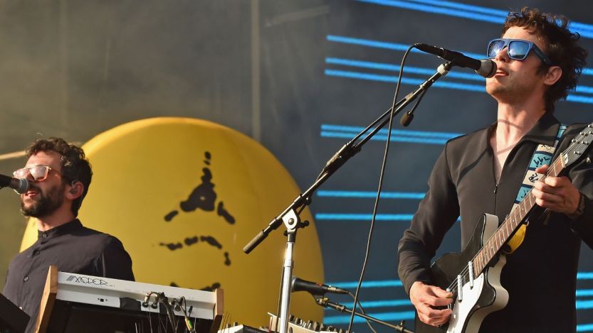 Indie band MGMT performing