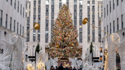 What Time Is the Christmas Tree Lighting at Rockefeller Center Tonight?
