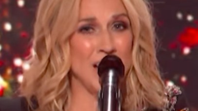 Watch Sheryl Crow’s “Please Come Home for Christmas” Grand Ole Opry Performance That Fans Are Calling the “Best Rendition” Ever
