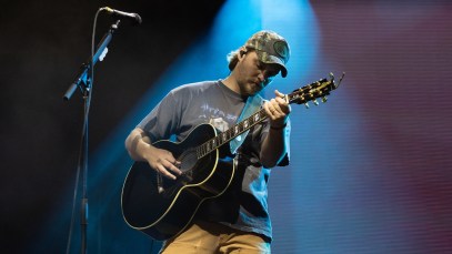 ‘Yellowstone’ Star Luke Grimes Is “All Apologies” With Nirvana Cover at the Ryman Auditorium