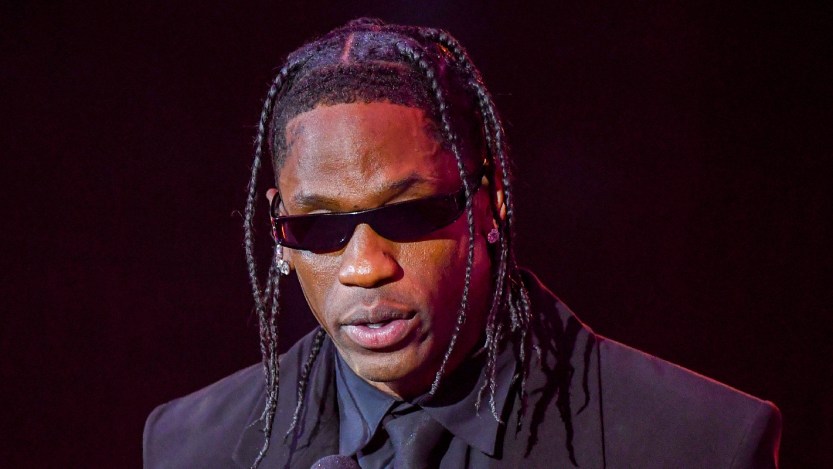 Travis Scott Welcomes Owen Wilson on Stage for Performance of "FE!N"