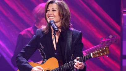 Amy Grant performing