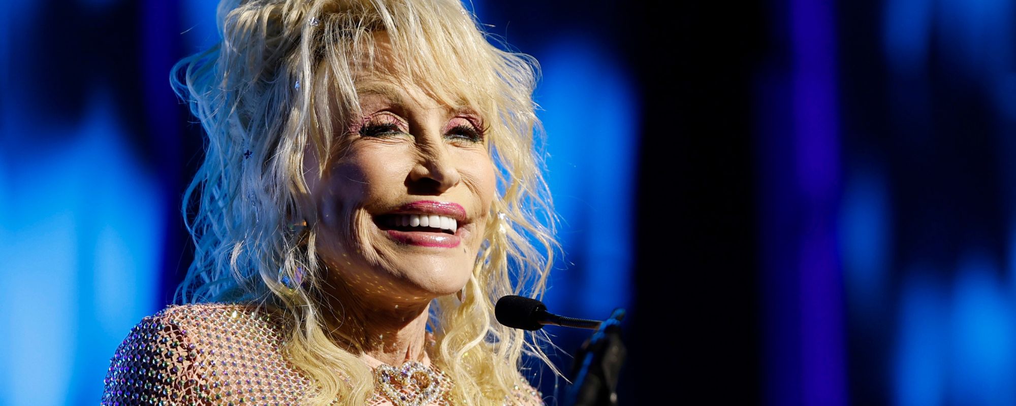 Dolly Parton smiling
