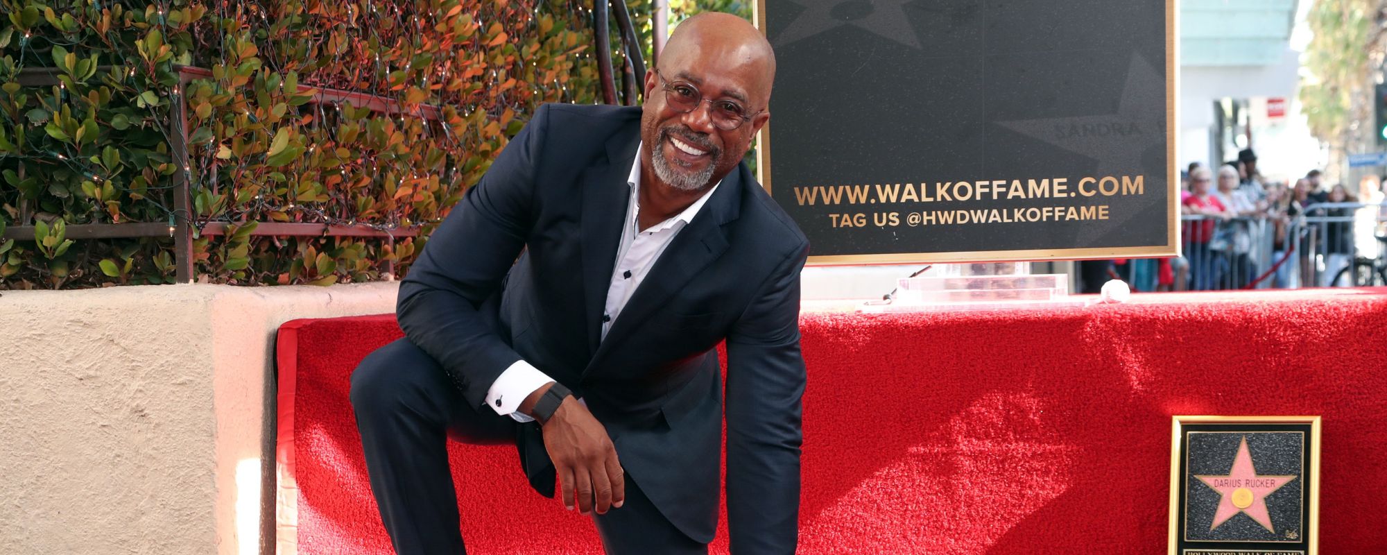 Darius Rucker Is Still Laughing at This Hilarious Story Involving Woody Harrelson