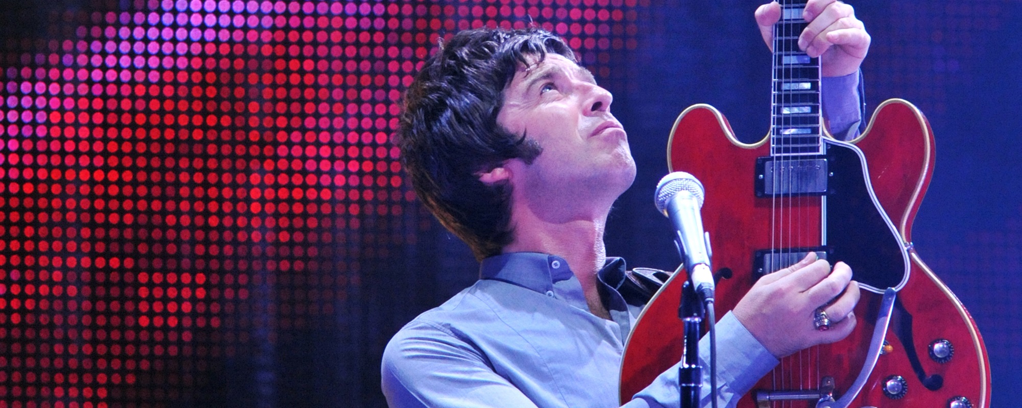 Oasis On Stage