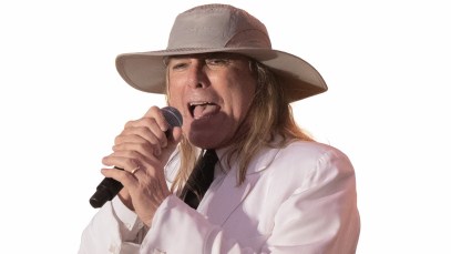 Watch Cheap Trick Frontman Robin Zander Belt Out the National Anthem Before the Commanders-Buccaneers’ NFL Playoff Game