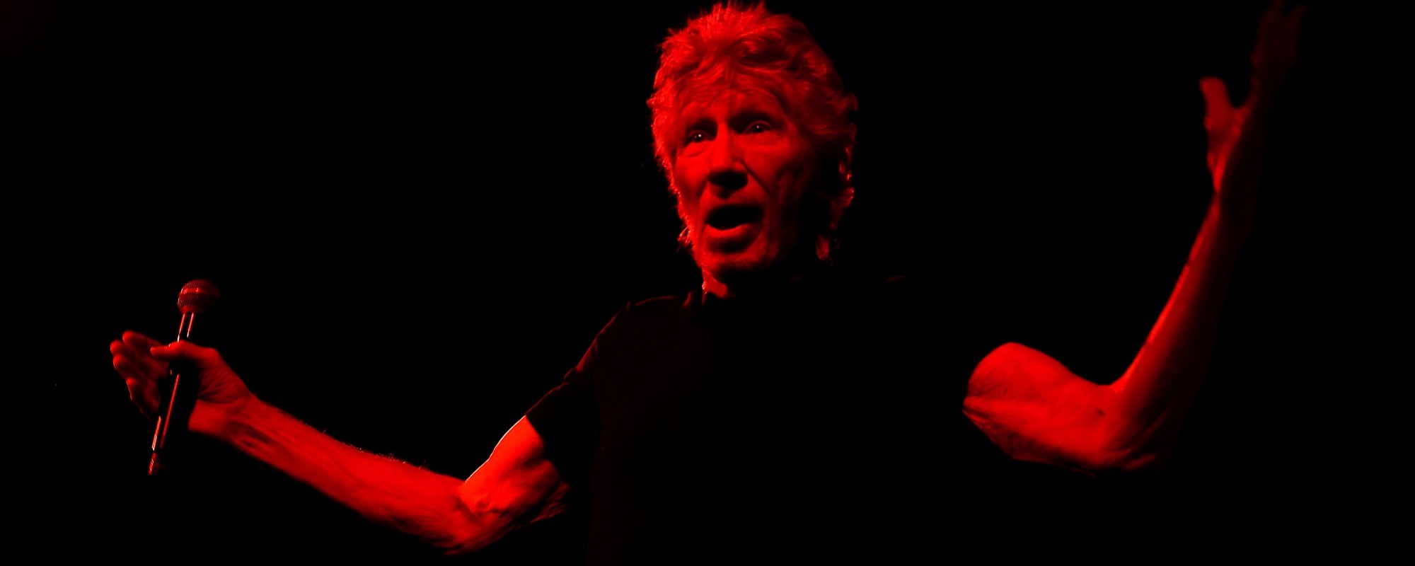 Roger Waters Releasing Deluxe Box Set of His 2023 Version of Pink Floyd’s Classic Album ‘The Dark Side of the Moon’