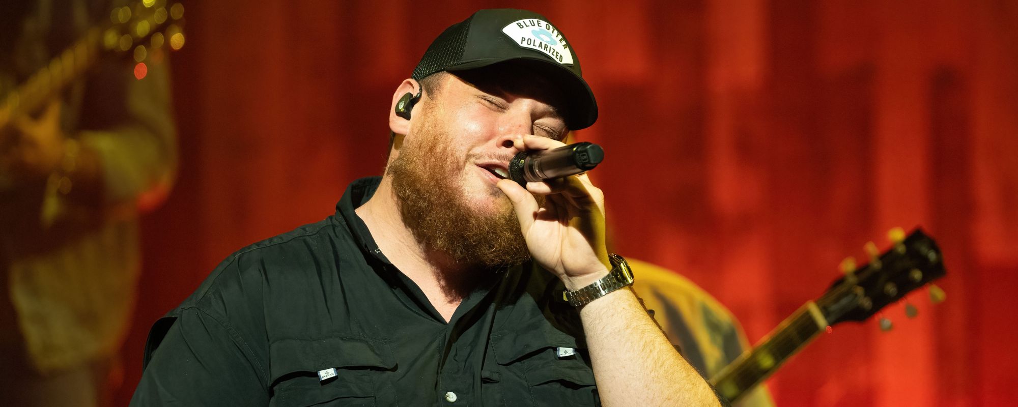Luke Combs Treats New Zealand Crowd To Heartfelt Unreleased Ballad