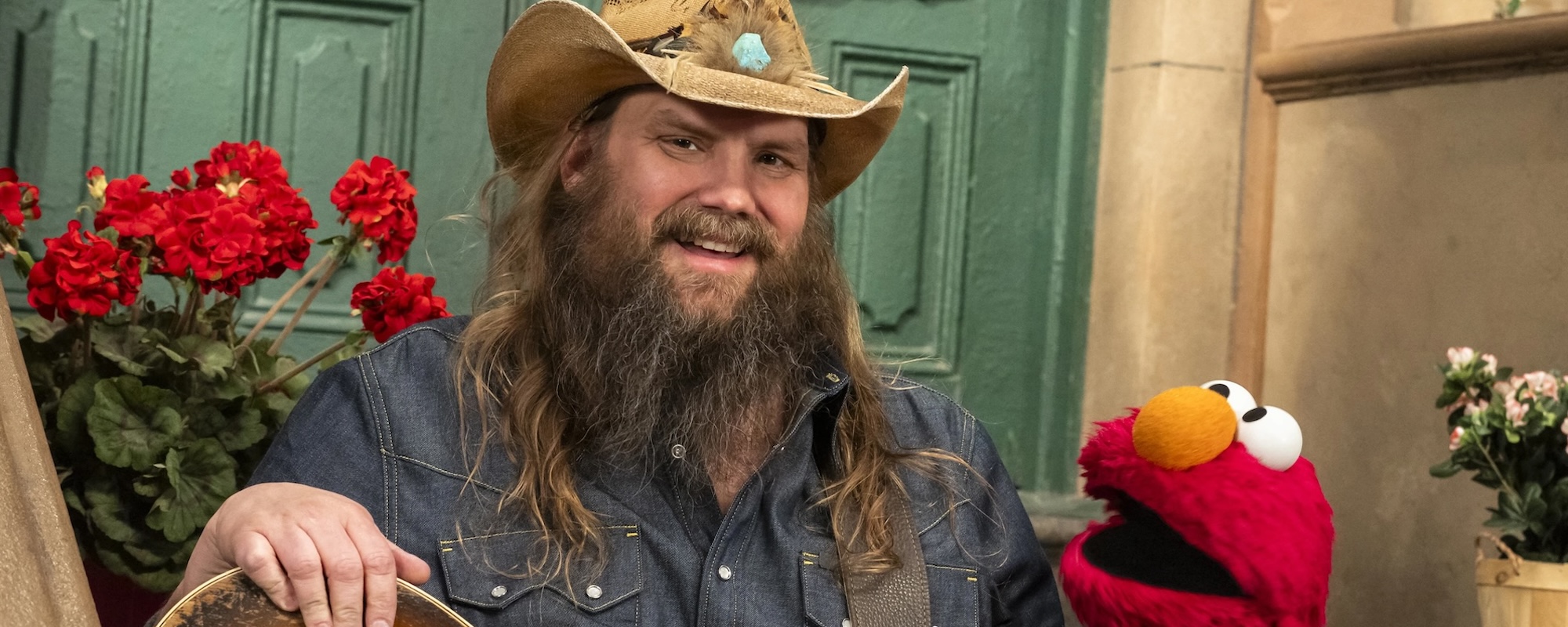 Chris Stapleton to Give Lesson on Music and Friends on 55th Season of ‘Sesame Street,’ Featuring Musical Guests SZA, Noah Kahan, and More