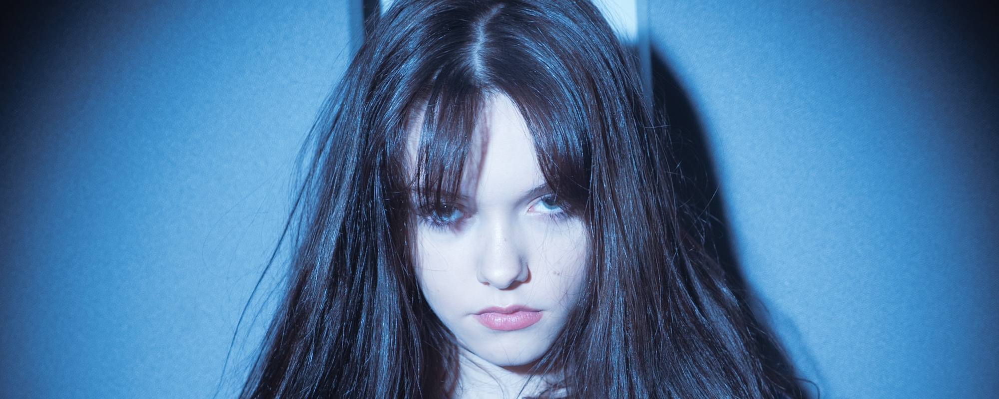 “Woof,” the Debut Single of 15-Year-Old Singer and Songwriter Belle Blue is a Riot Grrrl-Worthy Anthem for Young Girls