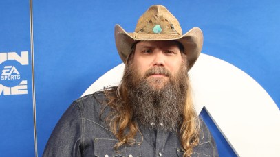 Watch Chris Stapleton Honor Willie Nelson With Special Performance of "Always on My Mind"