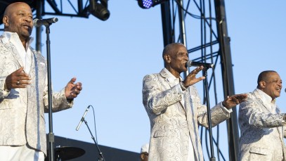 Watch Trailer for Making-of Documentary About The Stylistics’ New Album, Featuring Shania Twain, Ronnie Wood, and Gene Simmons