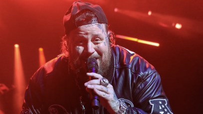 Jelly Roll Celebrates the Super Bowl With Performance at the EA Sports Madden Bowl