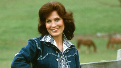 Loretta Lynn Heading to Broadway With New Musical About Her Life Called 'Coal Miner’s Daughter'