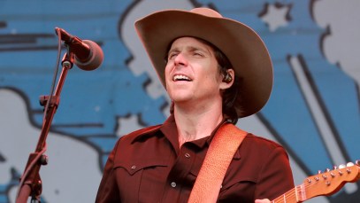 Watch Lukas Nelson Honor Al Green With Cover of "I'm Still in Love With You"