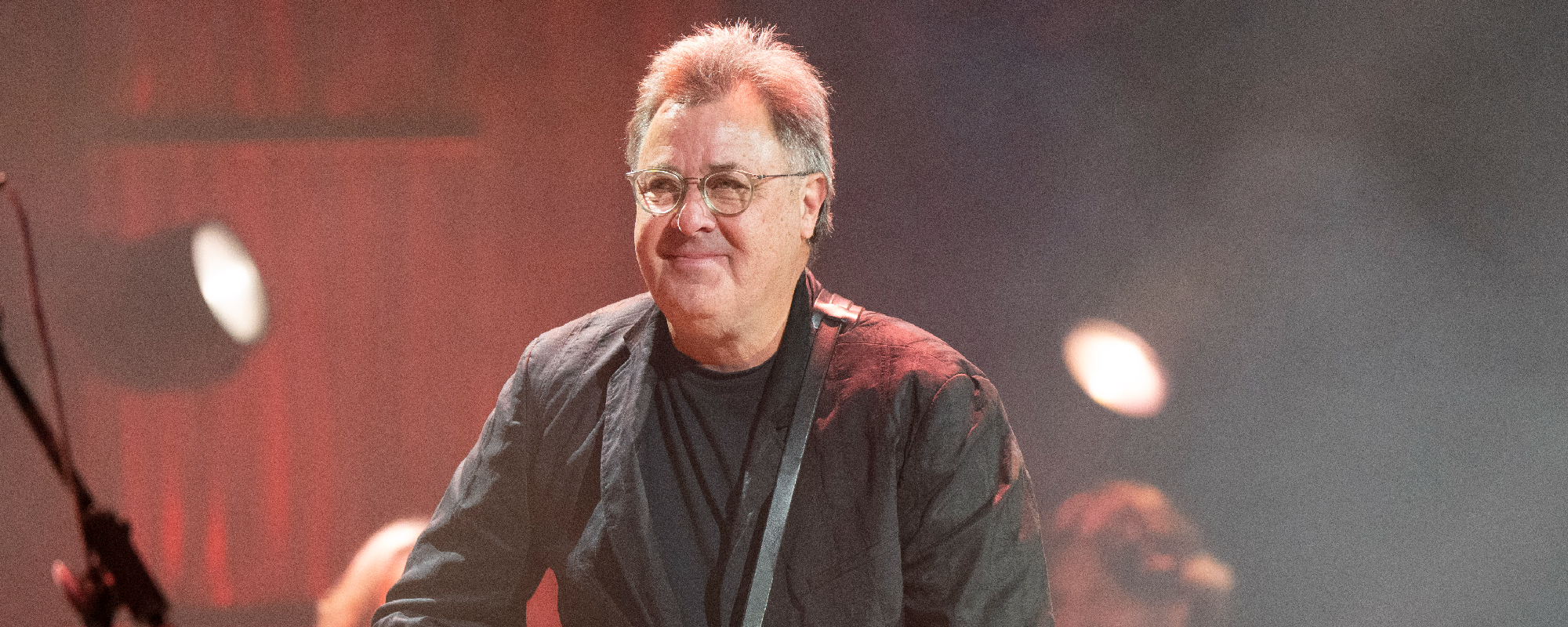 Vince Gill Announces Massive Summer Tour To Celebrate 50 Years of Touring
