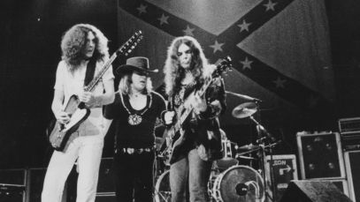 Lynyrd Skynyrd performing