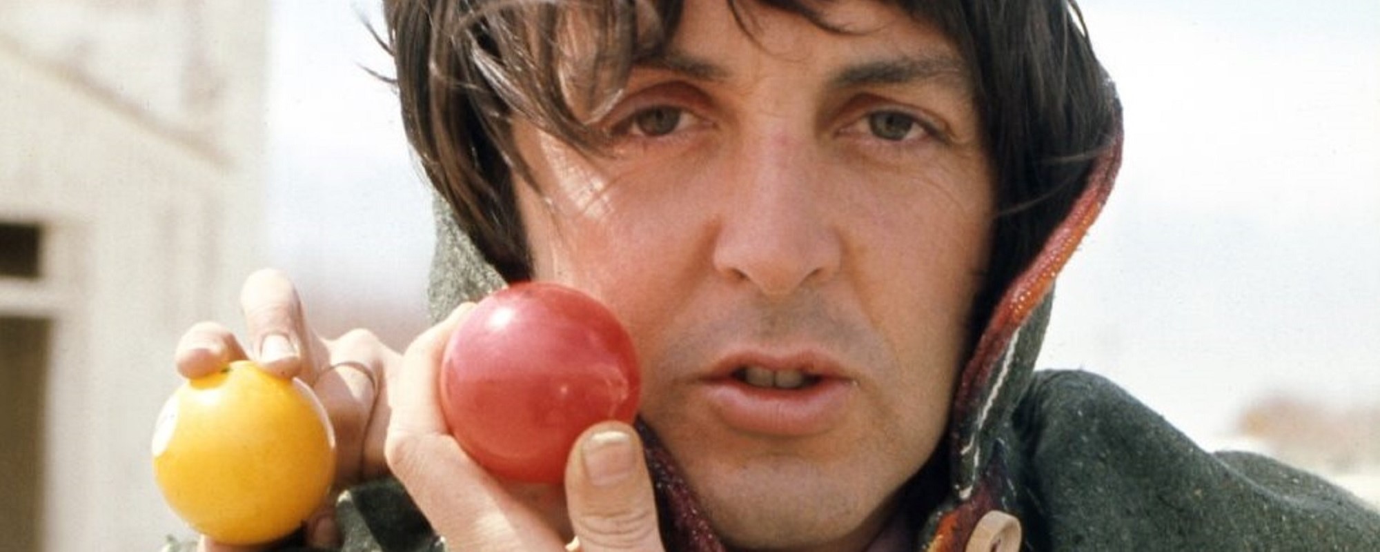 Watch Paul McCartney and Wings Goof Around While Playing Snooker in Restored 1975 TV Ad for the ‘Venus and Mars’ Album