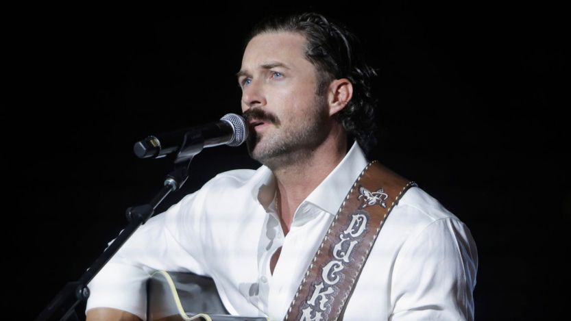 Riley Green’s Cover of This Travis Tritt Classic Has Fans Begging for an Album of ‘90s Covers