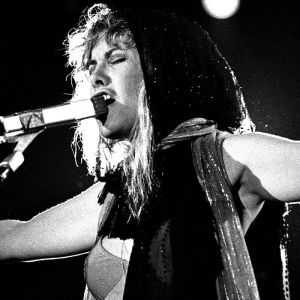 Stevie Nicks performing