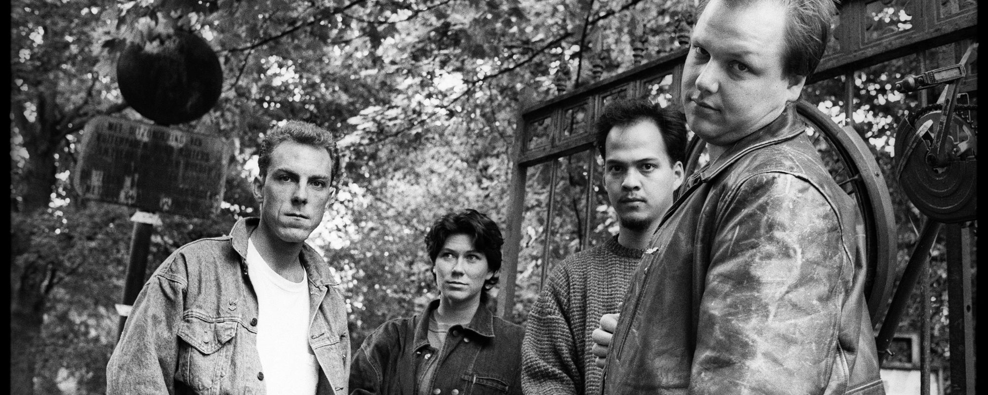 4 Alternative Rock Songs From the 1980s That Sound More Like the 1990s