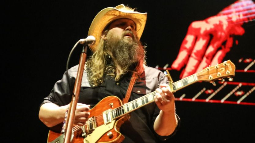 “Truly a Legend:” Watch Chris Stapleton Deliver This Seamless Willie Nelson Cover