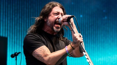 Dave Grohl Surprises L.A. School Benefit Fundraiser With Cover of David Bowie’s "Under Pressure"