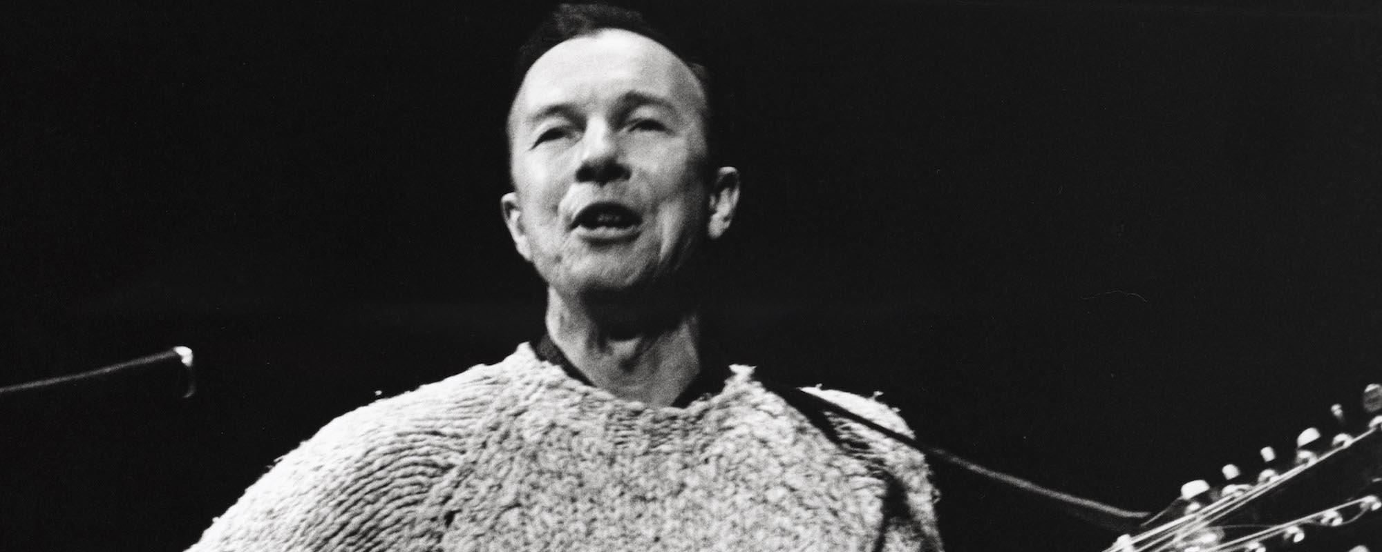 Following the 1965 Newport Folk Festival, Pete Seeger Wrote a Letter to Bob Dylan Clearing His Name