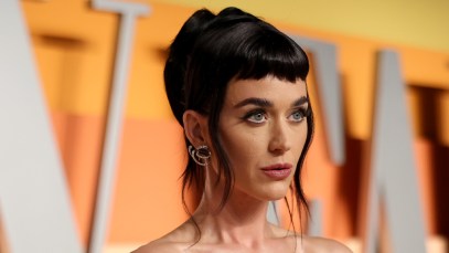 Katy Perry Kisses the Ground as She Returns From Blue Origin's First All-Female Space Flight