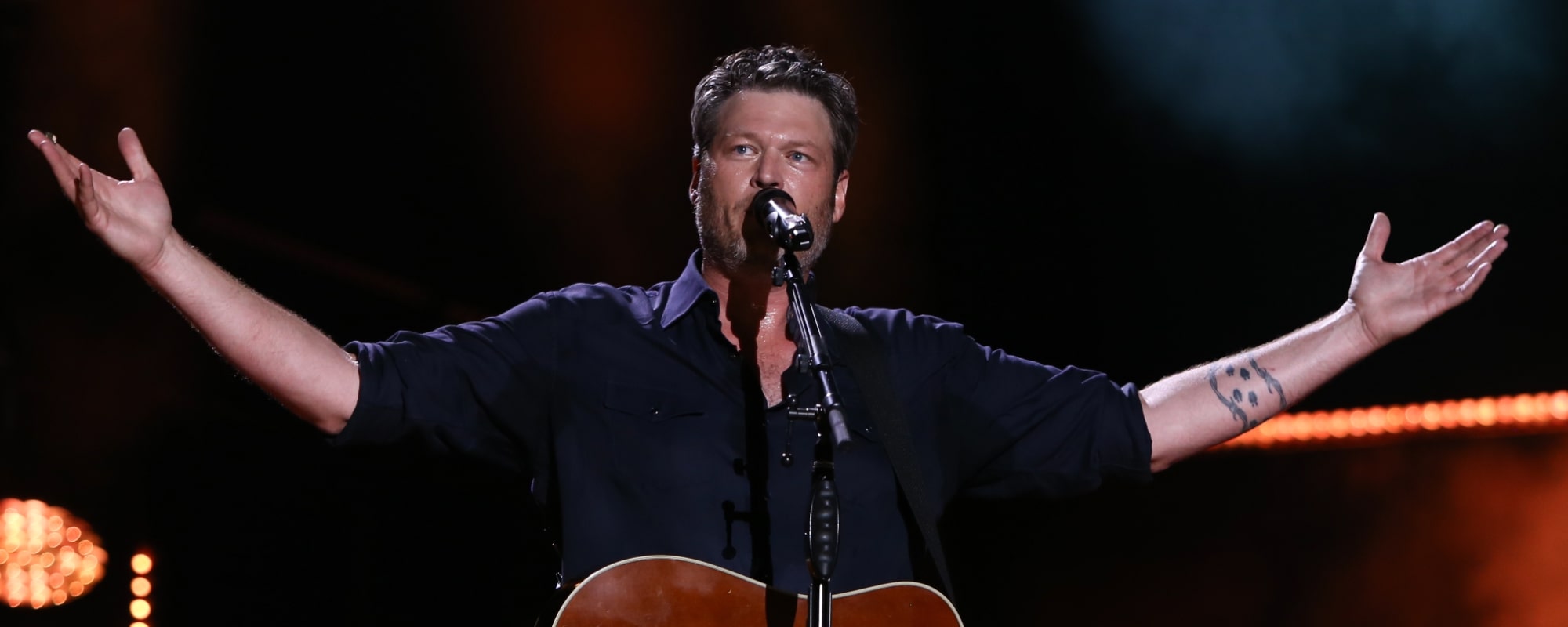 Blake Shelton Shows the “Power of Country Music” With an Exclusive Acoustic Performance of “The Baby”