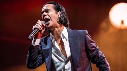 Nick Cave performing