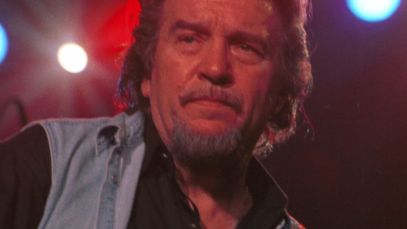 Waylon Jennings performing