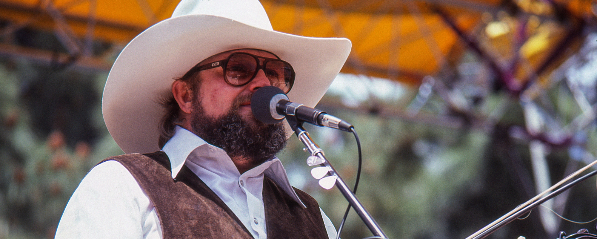 The 1993 Sequel to “The Devil Went Down to Georgia” Featured Charlie Daniels, Johnny Cash, and Travis Tritt