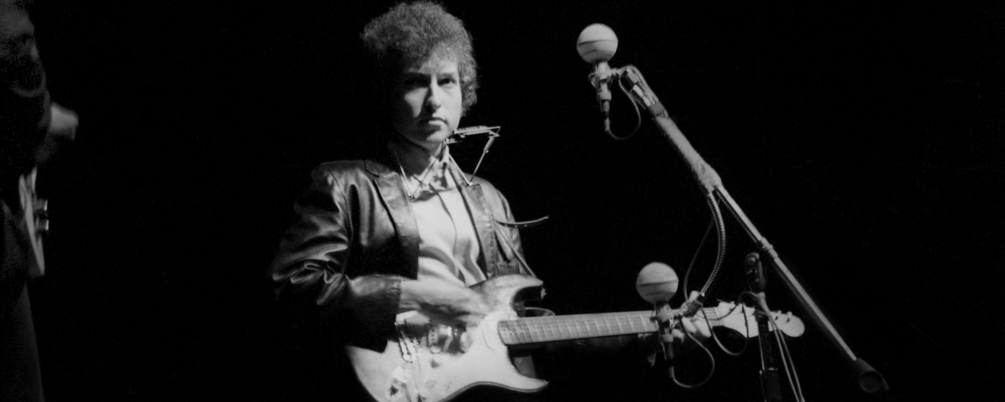 Immersive Exhibit Focusing on Bob Dylan’s 1965 Newport Folk Festival Performance to Open at the Dylan Center in Oklahoma This Summer