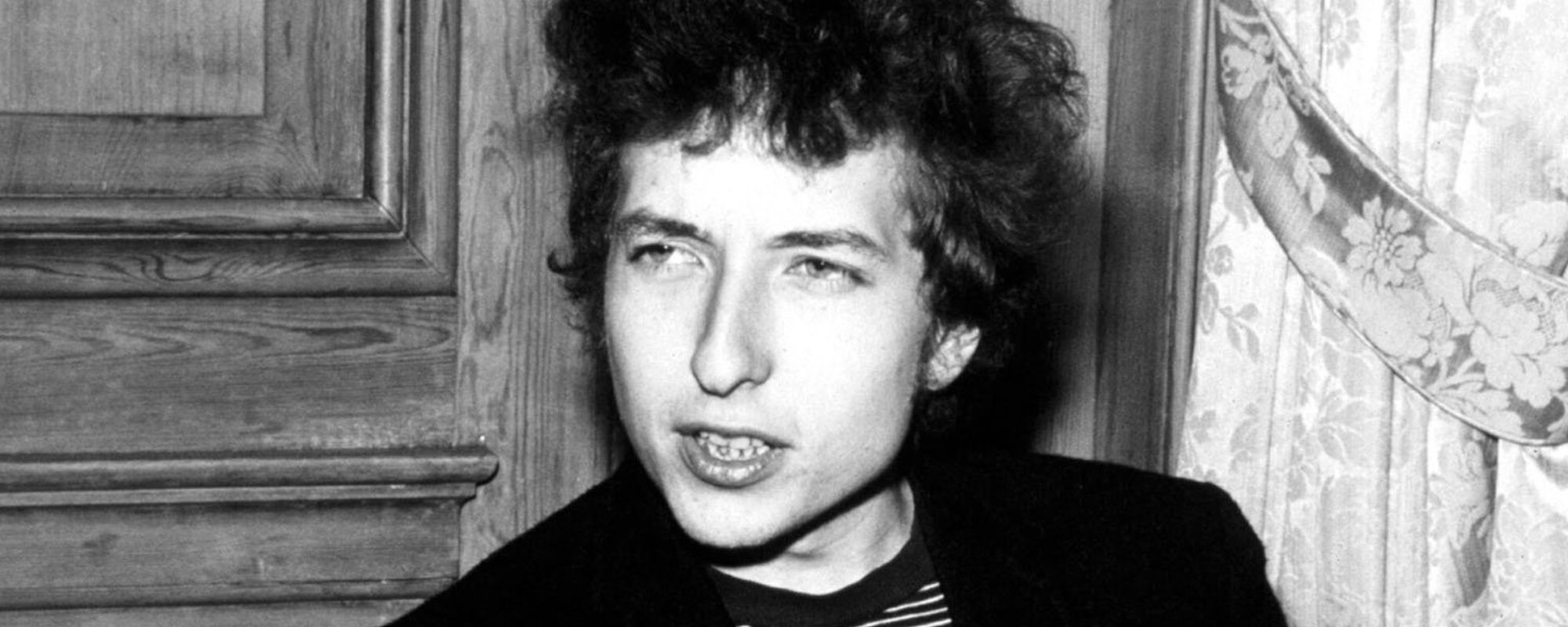 Bob Dylan one year after meeting the Beatles