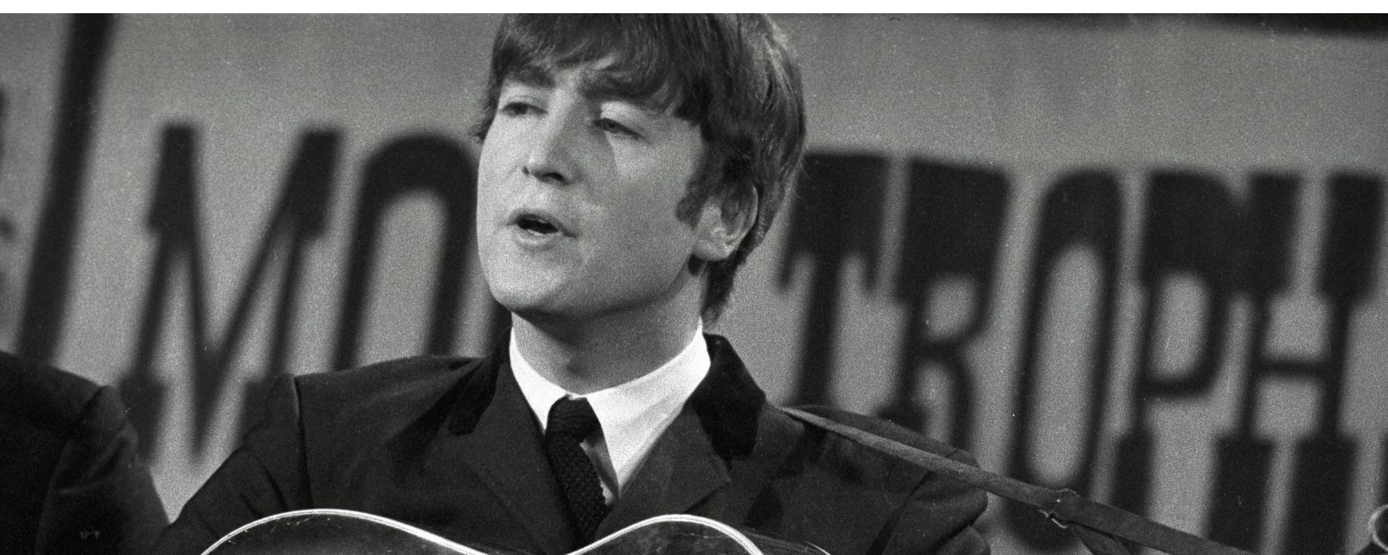 The Premeditated Joke That John Lennon Pulled In Front of the British Royal Family: “I Don’t Think It Was Spontaneous”