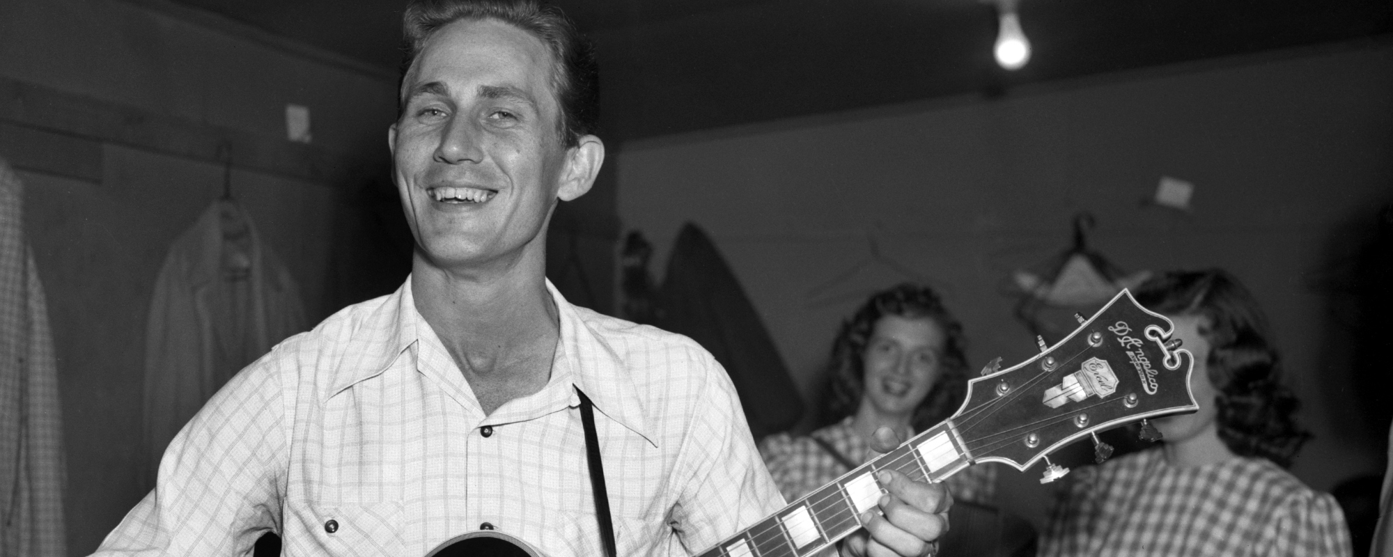 Chet Atkins Created the Nashville Sound but Didn’t Want To Be Known as a Country Guitarist